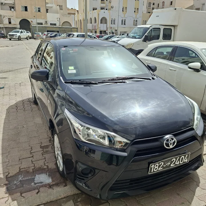 Toyota Yaris - Photo 2