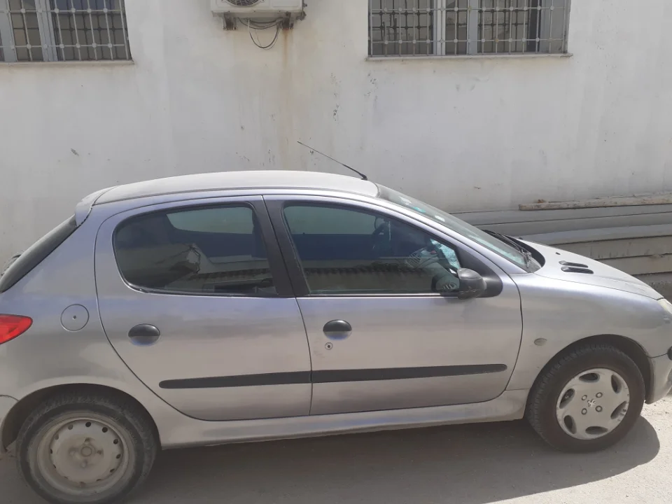 Peugeot 206 - Photo 4