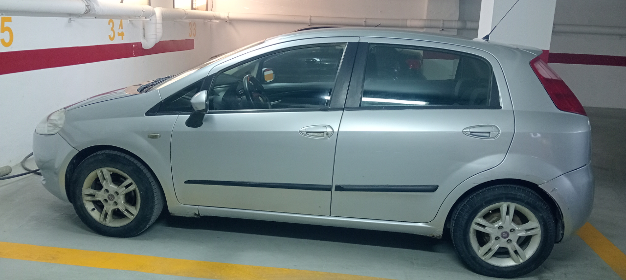 Fiat GRANDE PUNTO - Photo 3