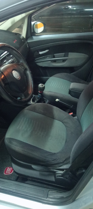 Fiat GRANDE PUNTO - Photo 2