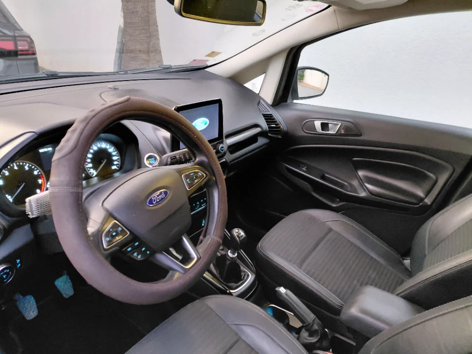 Ford ECOSPORT - Photo 2