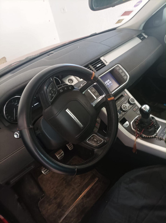 Land rover EVOQUE - Photo 4