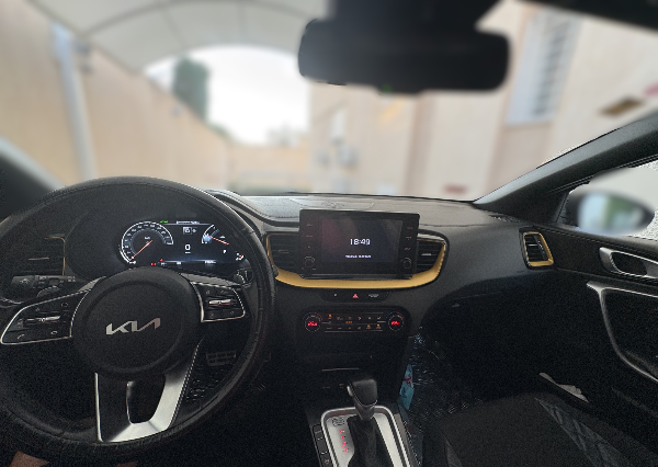Kia XCEEED - Photo 2