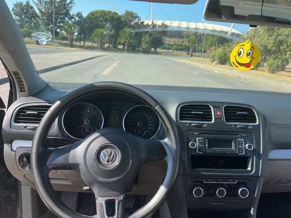 Volkswagen Golf - Photo 2