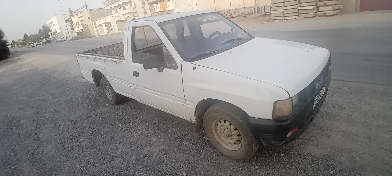 Isuzu AUTRE 1996