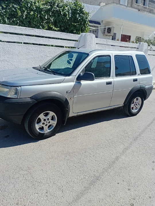Land rover FREELANDER - Photo 4