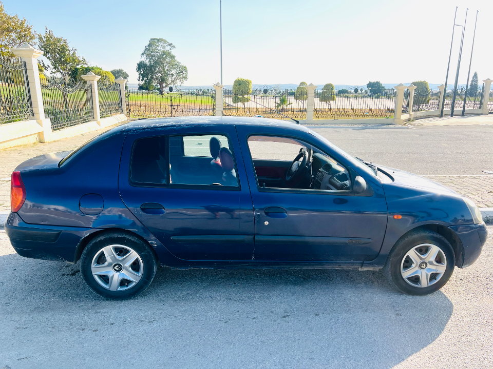 Renault Clio - Photo 3