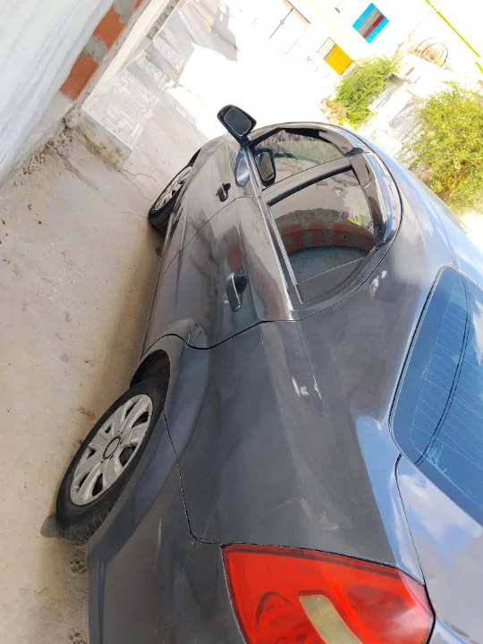 Chevrolet AVEO - Photo 3