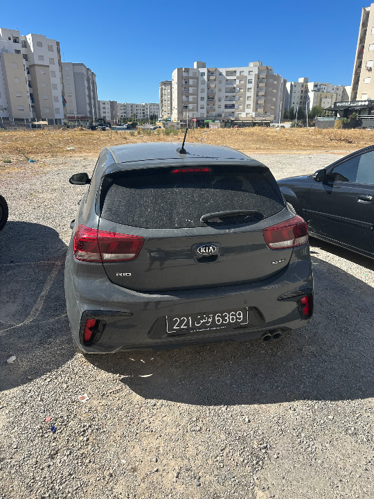 Kia RIO - Photo 2