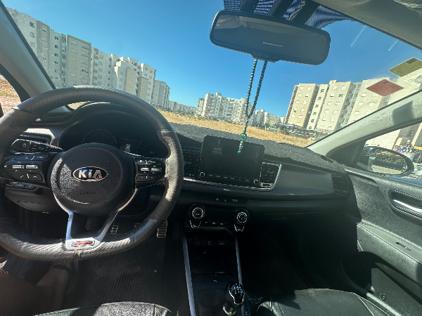 Kia RIO - Photo 3
