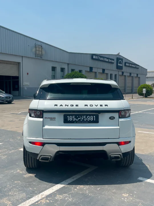 Land rover EVOQUE - Photo 7