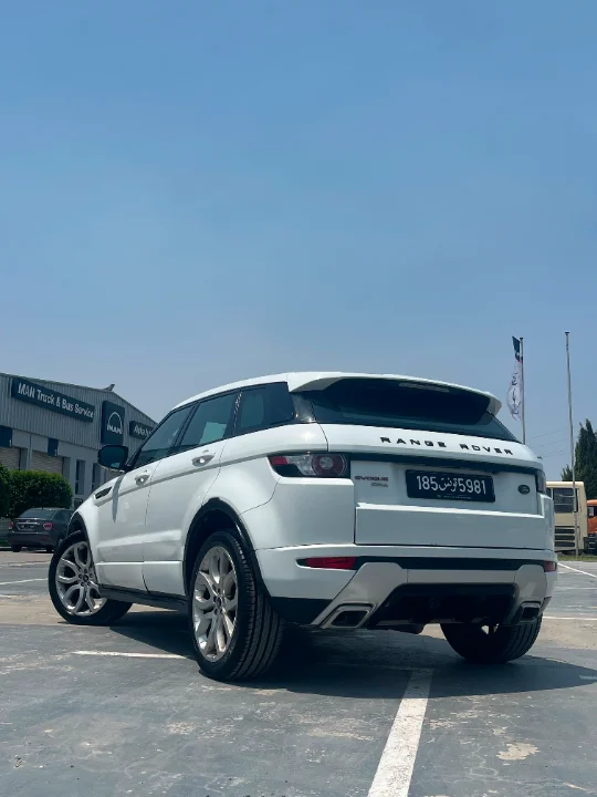 Land rover EVOQUE - Photo 6