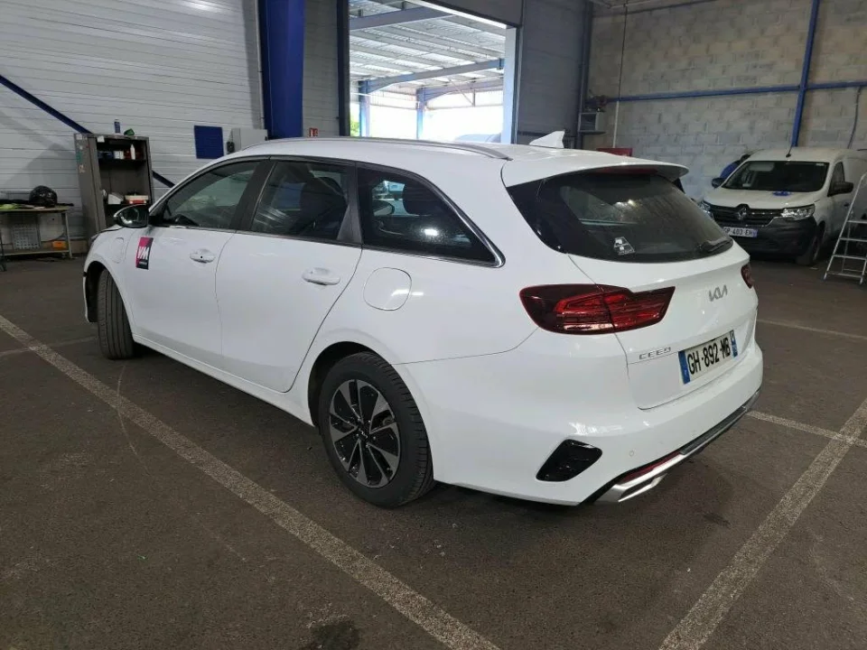 Kia CEED SW - Photo 6