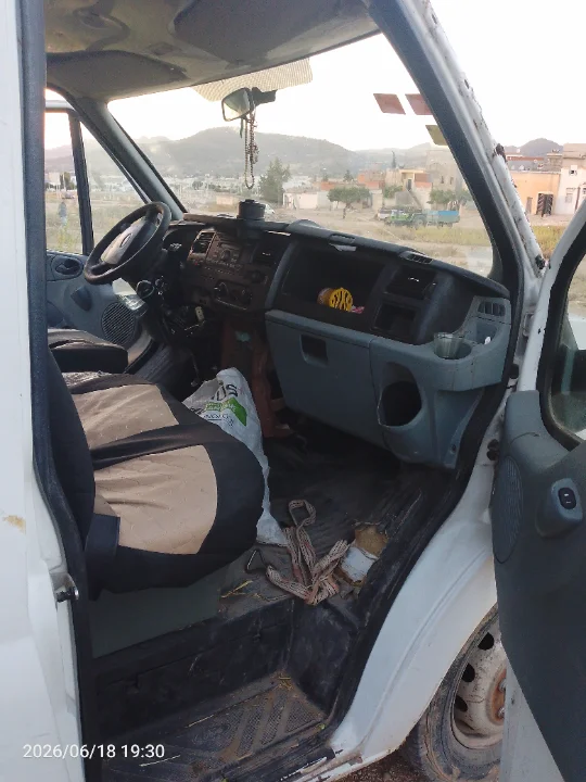 Ford TRANSIT - Photo 4
