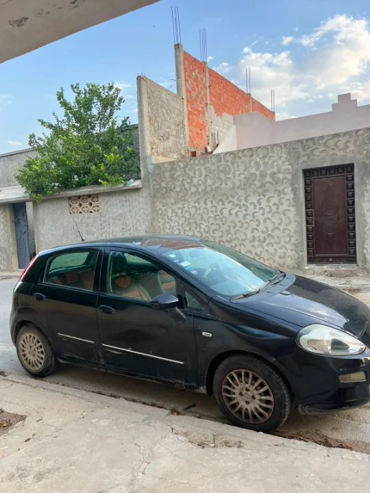 Fiat GRANDE PUNTO - Photo 6