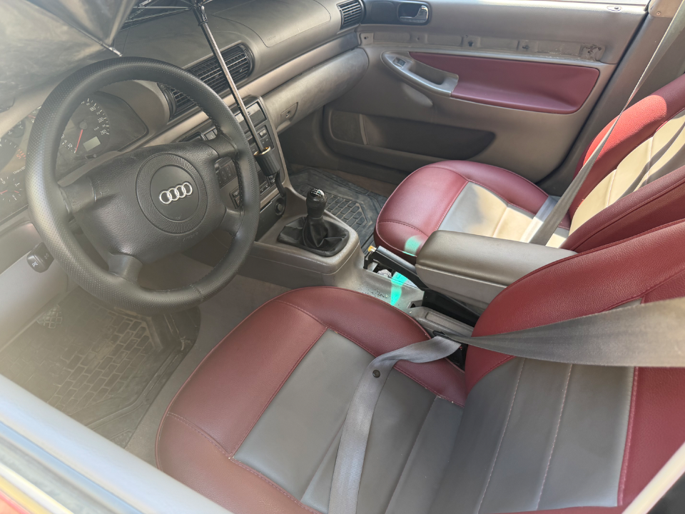 Audi A4 - Photo 3