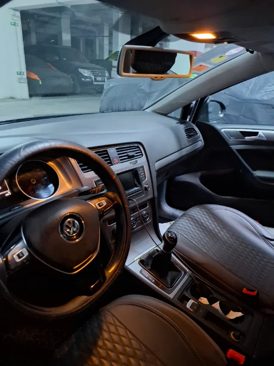 Volkswagen Golf - Photo 2