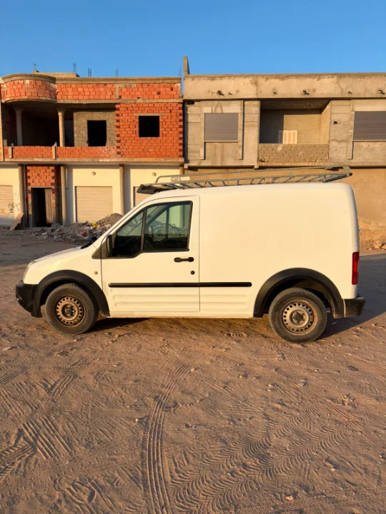 Ford TRANSIT CONNECT - Photo 7