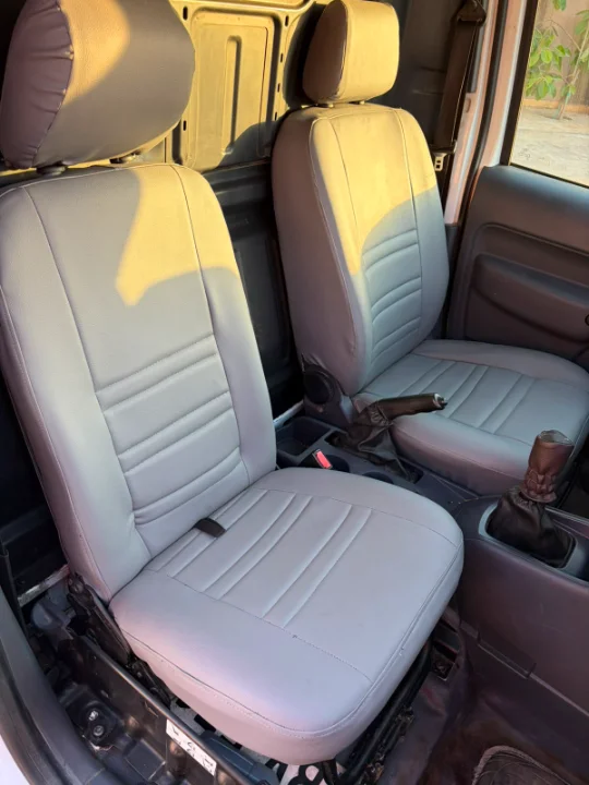 Ford TRANSIT CONNECT - Photo 2