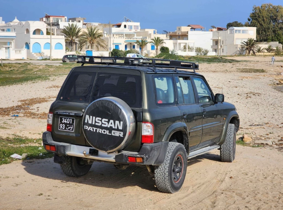 Nissan Patrol - Photo 4