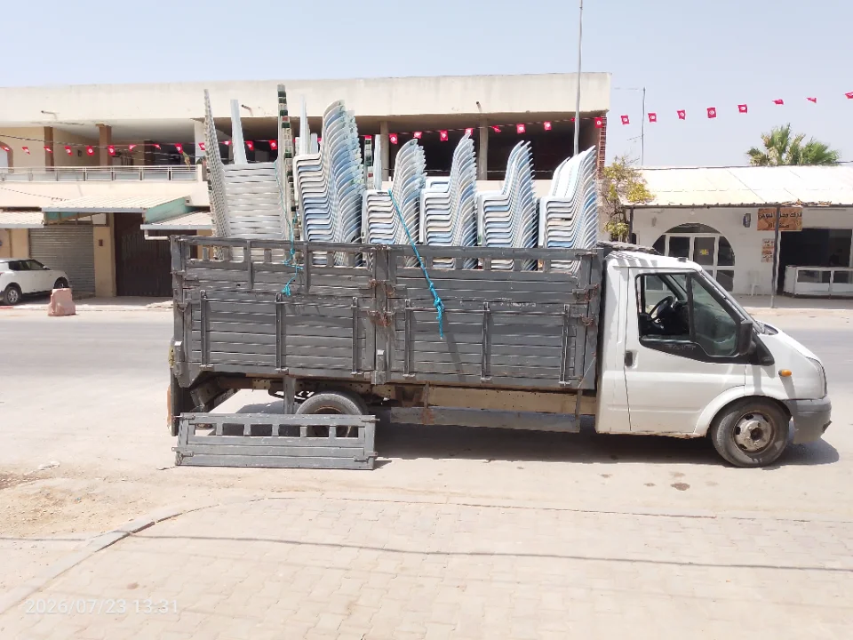 Ford TRANSIT CONNECT - Photo 8