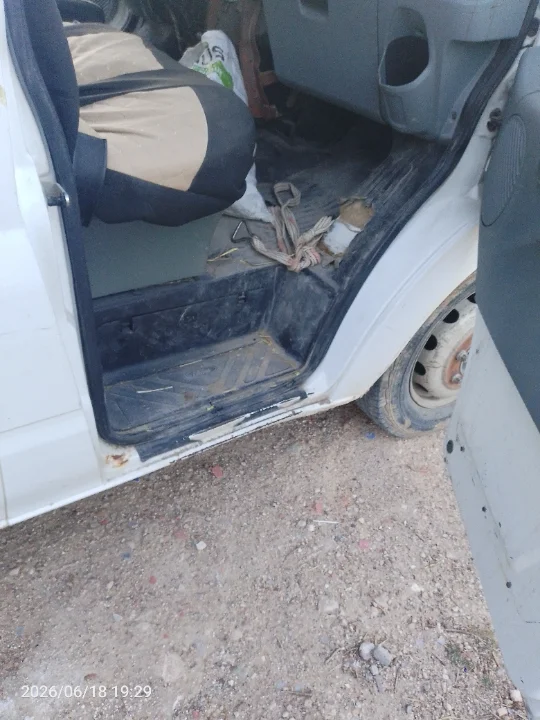 Ford TRANSIT CONNECT - Photo 6