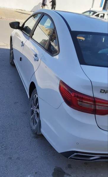 Dongfeng S50 - Photo 2