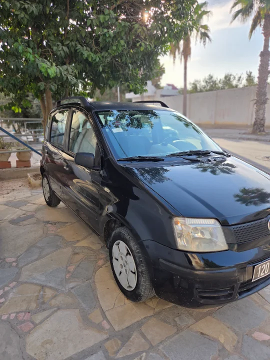 Fiat PANDA - Photo 2