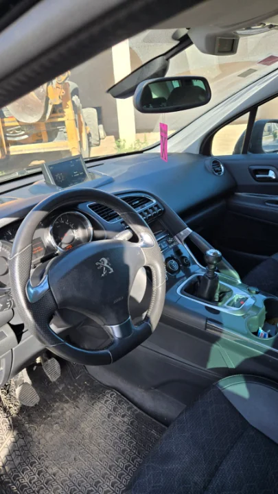 Peugeot 3008 - Photo 2