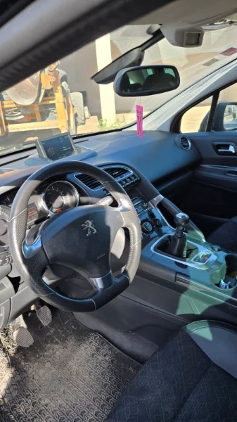 Peugeot 3008 - Photo 2