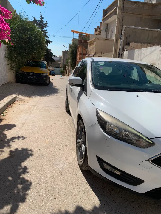 Ford FOCUS - Photo 8