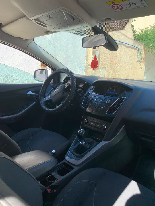 Ford FOCUS - Photo 7