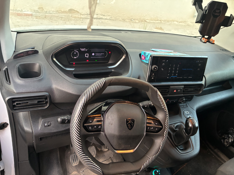 Peugeot Partner - Photo 3