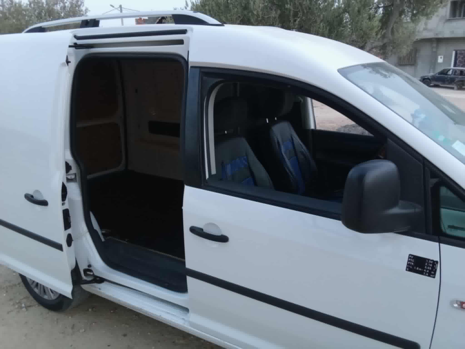 Volkswagen Caddy - Photo 6