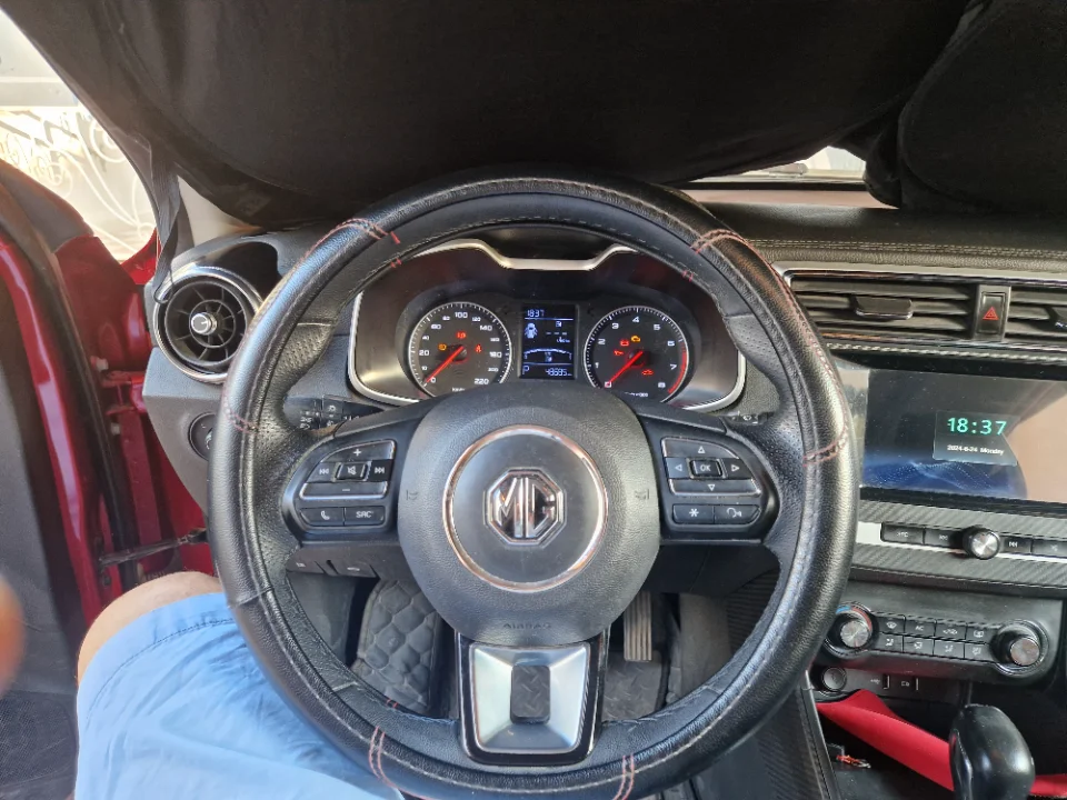 MG MG ZS - Photo 3