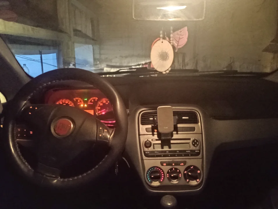 Fiat GRANDE PUNTO - Photo 9