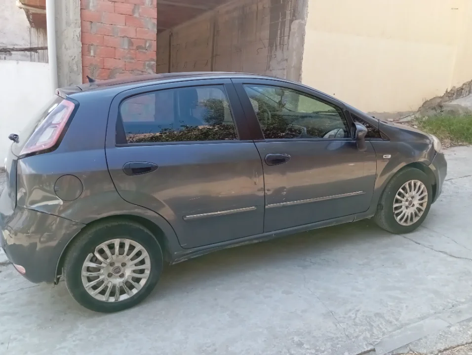 Fiat GRANDE PUNTO - Photo 5