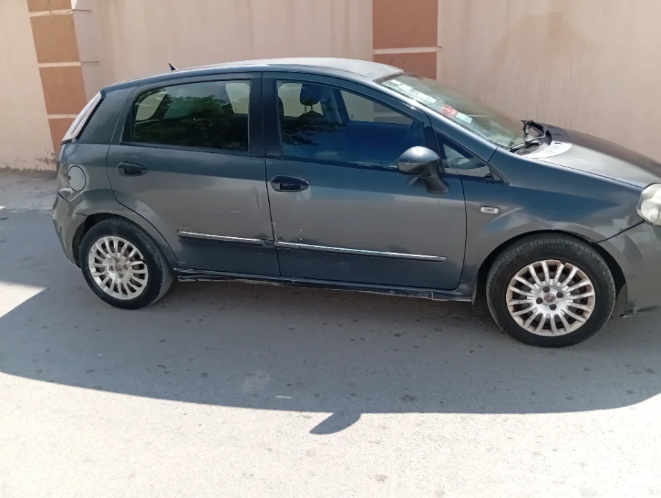 Fiat GRANDE PUNTO - Photo 4