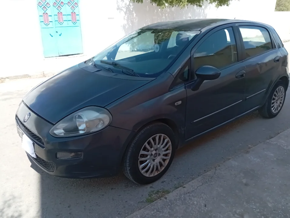 Fiat GRANDE PUNTO - Photo 3
