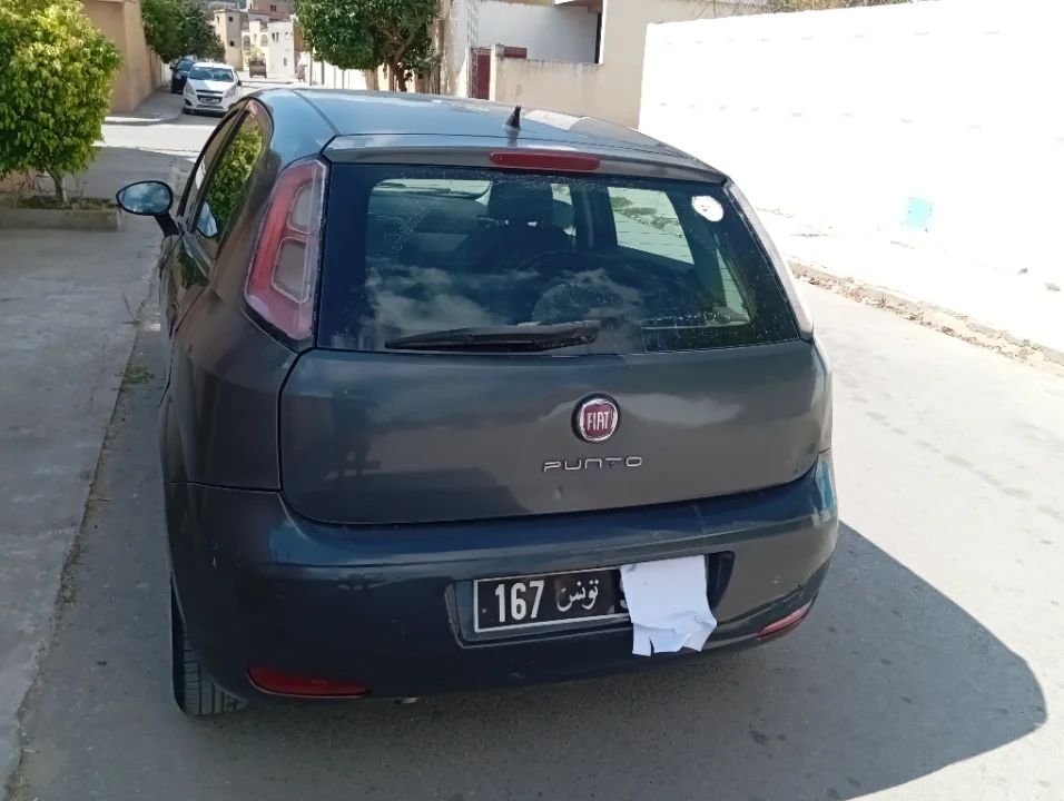 Fiat GRANDE PUNTO - Photo 2