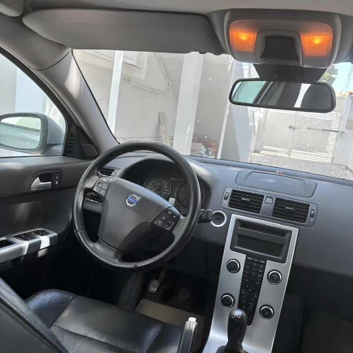 Volvo S40 - Photo 4