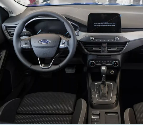 Ford FOCUS - Photo 2