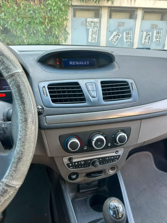 Renault Megane - Photo 5