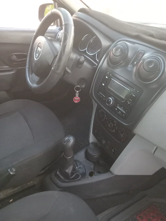 Dacia SANDERO - Photo 2