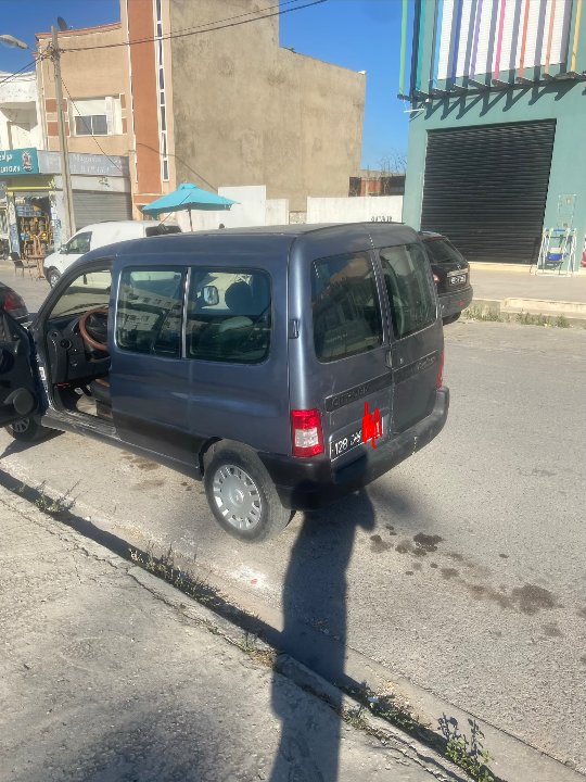 Citroen BERLINGO - Photo 6