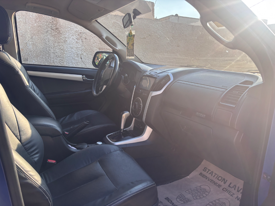 Isuzu D MAX - Photo 7
