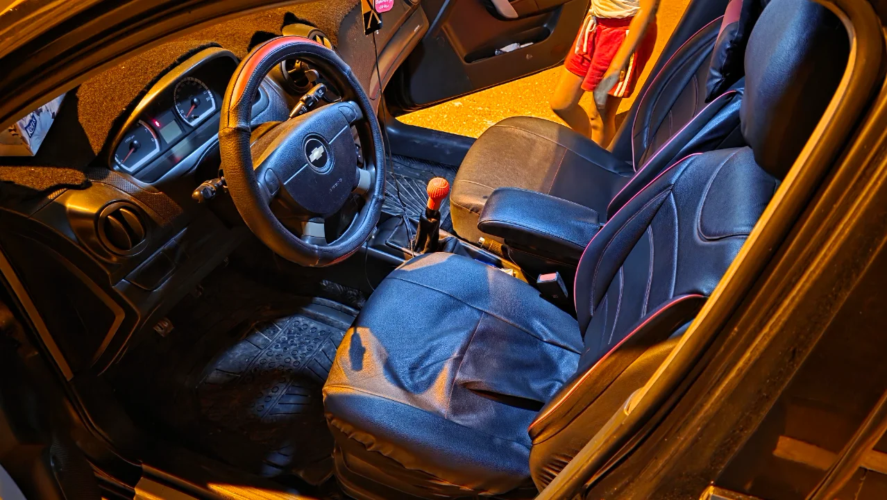 Chevrolet AVEO - Photo 9