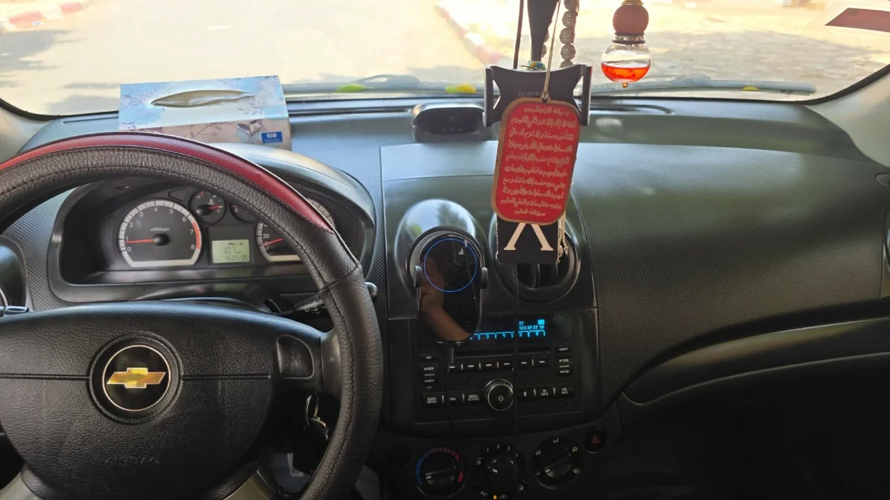Chevrolet AVEO - Photo 2