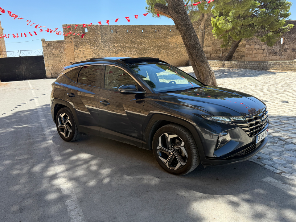Hyundai TUCSON - Photo 2