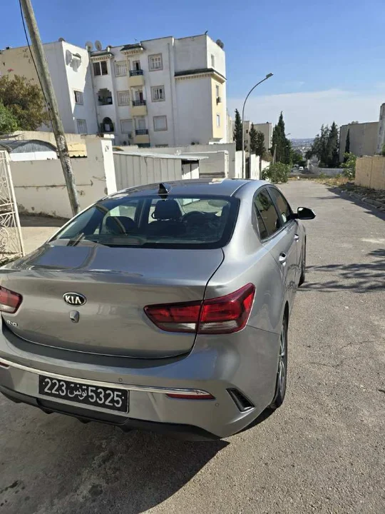 Kia RIO - Photo 7